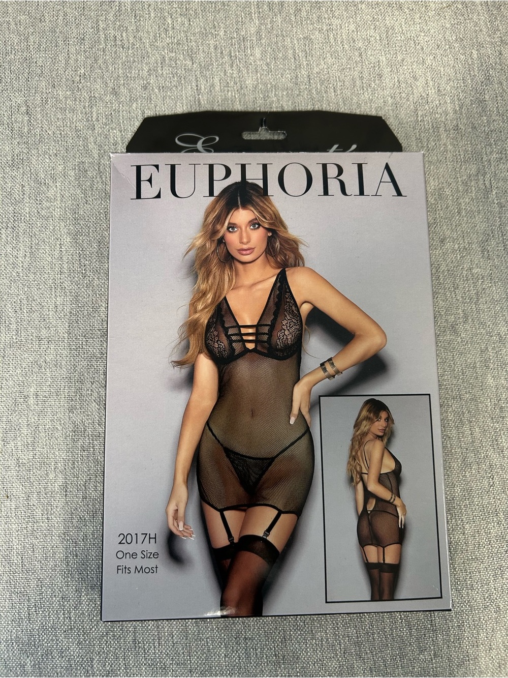 Euphoria Women's Black Lace & Mesh Strappy Chemise